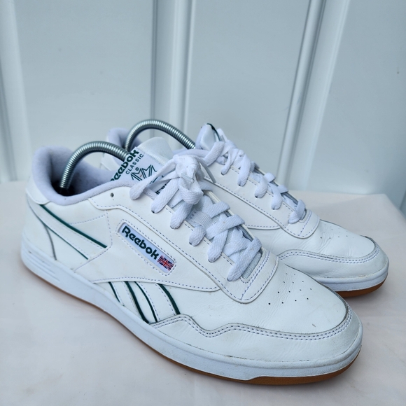 Reebok Men's Club Memt Sneaker Size 9.5 White Gum Sole - Picture 1 of 11